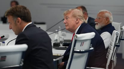 g7 summit leaders off mic moments meloni quits smoking macron watch football ufc talks