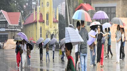 Himachal Weather: Heavy rain lashes Shimla, snowfall in Rohtang; find out when the monsoon will arrive.