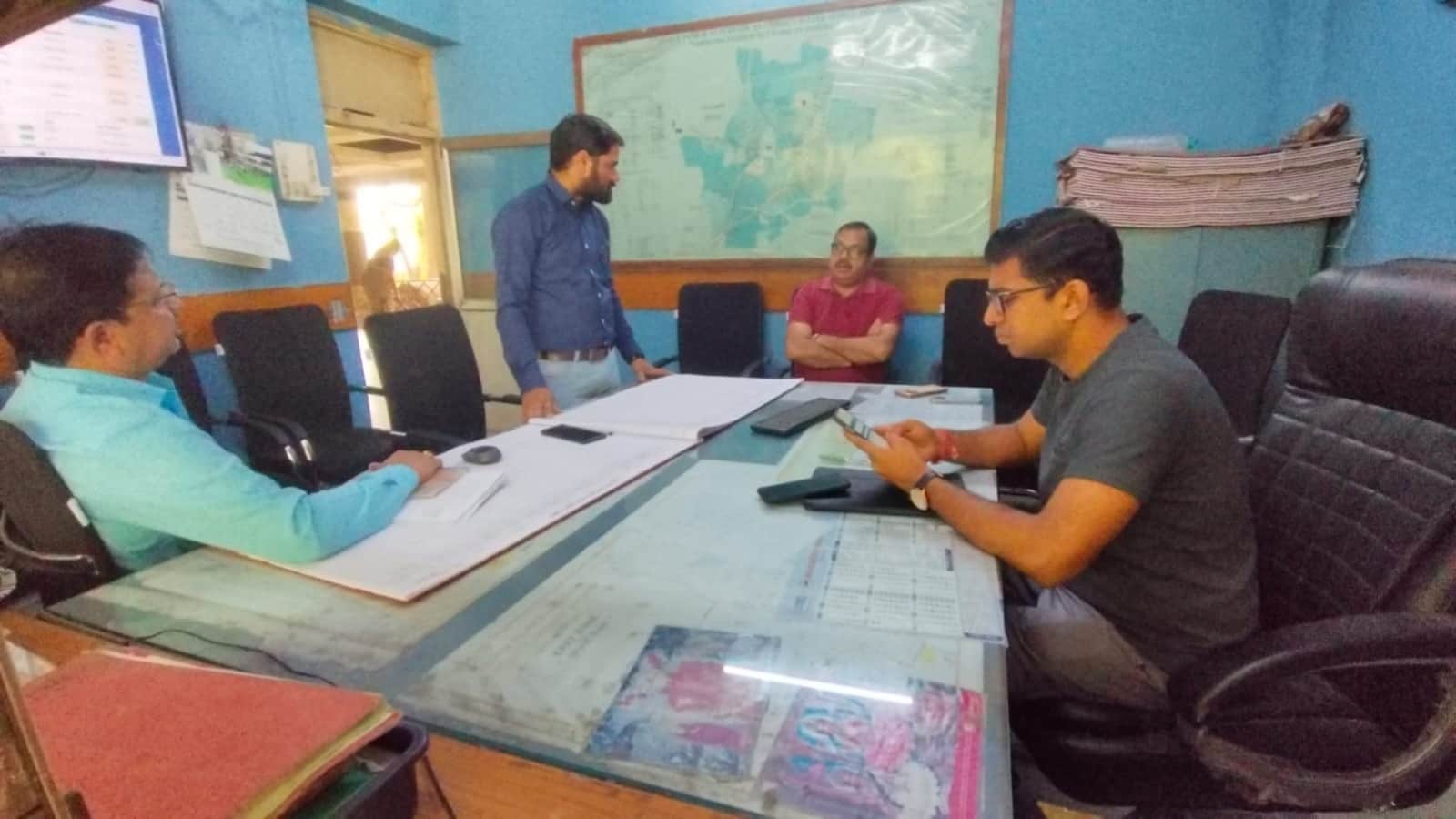 निगम कमिश्नर ने खुद संभाला मोर्चा।