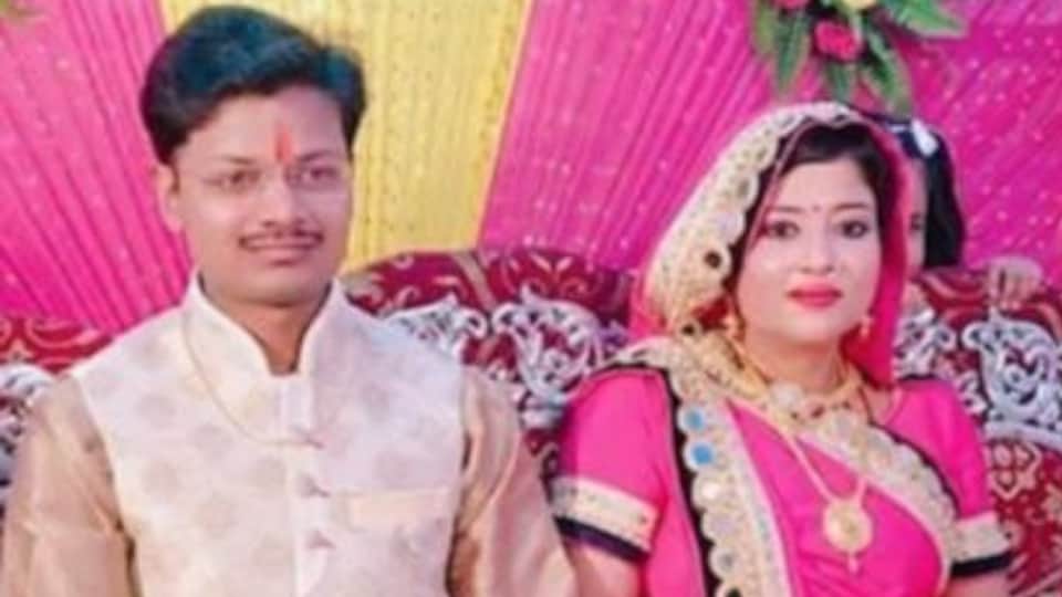Woman kills husband in front of her young son who love marriage In Kanpur