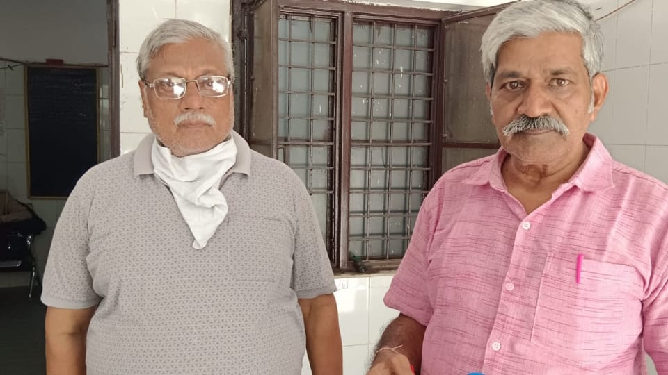 Woman kills husband in front of her young son who love marriage In Kanpur