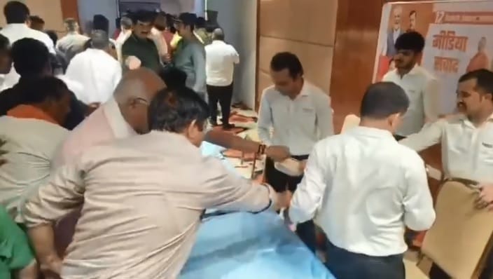 Shameful scene in Kanpur after Deputy CM conference supporters scrambled for cashews and almonds