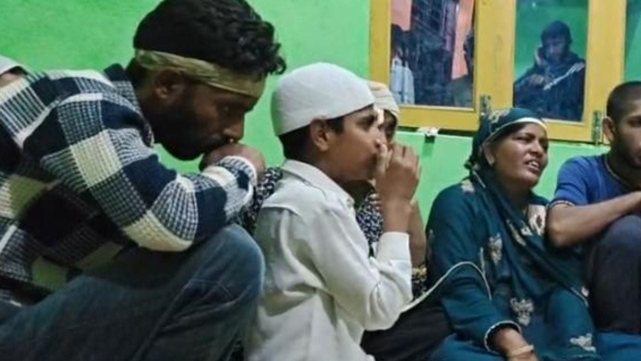 मृतिक का परिवार