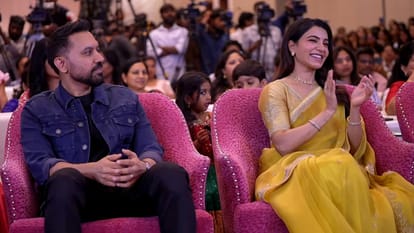 filmmaker Raj Nidimoru refuses to say I love you to wife Samantha At the Maa Inti Bangaaram pre release event