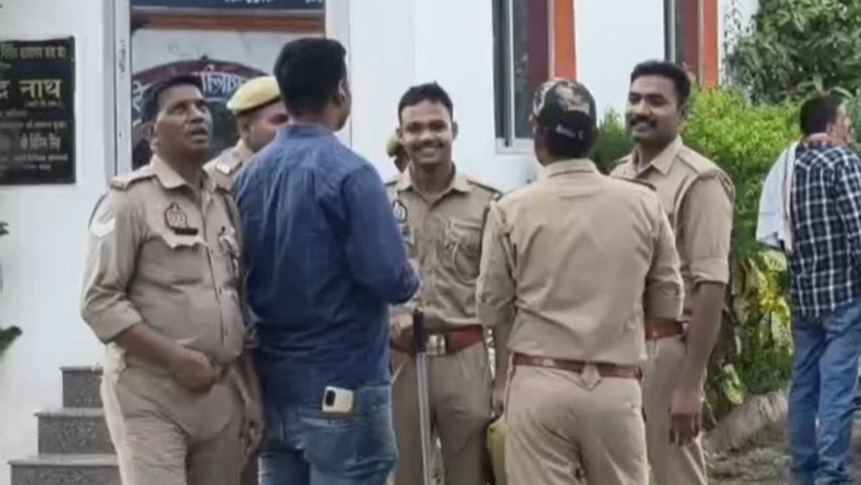 Revenue Inspector caught accepting bribe Tehsil office demanded 5000 land measurement action sparks stir