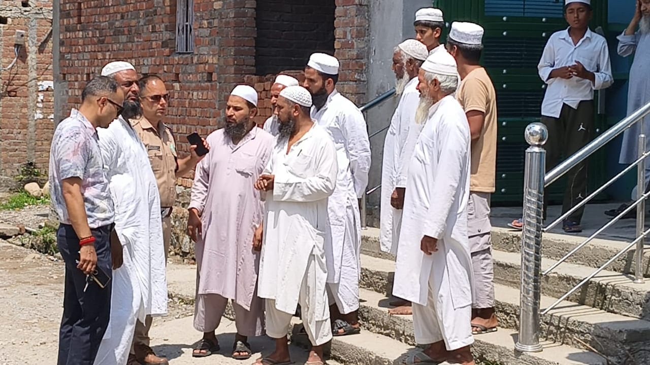 BJP Leader Murder Bairagiwala Muslim community People started returning closed houses started opening