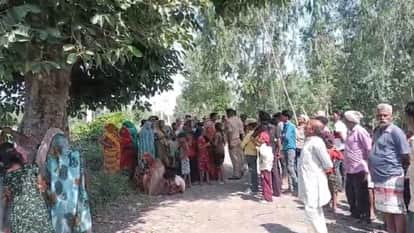 Teenage girl body found hanging from a tree with a dupatta noose suspected suicide in Pilibhit