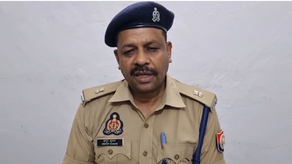 Mau News: पुरानी रंजिश में चार लोगों ने पीट-पीटकर की थी महेंद्र की हत्या, तीन गिरफ्तार, किशोर हिरासत में