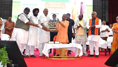 Major News from UP: Illegal construction notice issued for Yogi's dream project; murder committed by smotherin