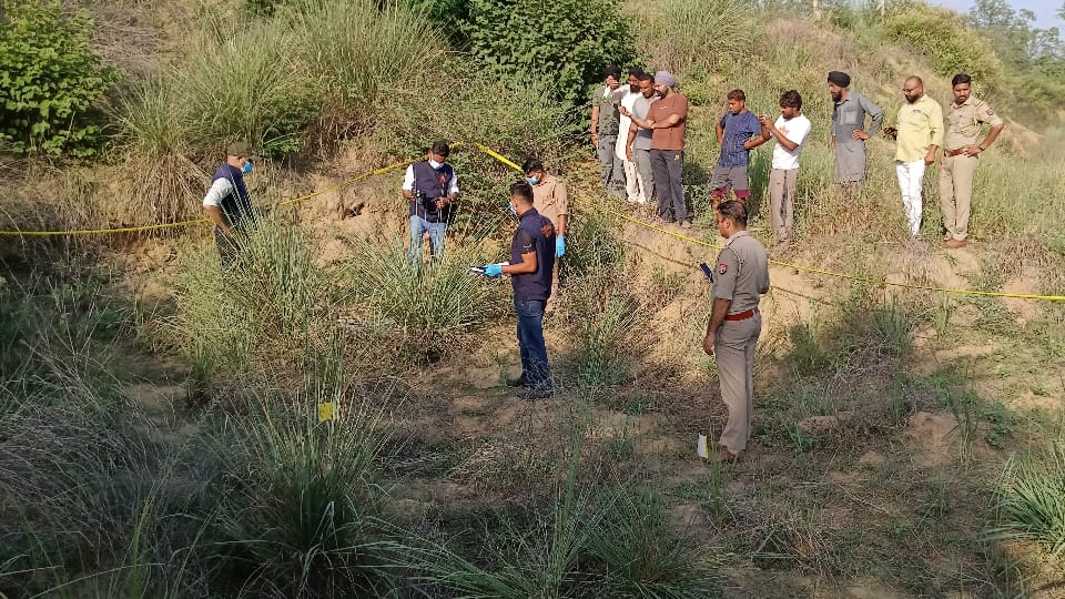 Meerut Murder Case Mother Gurpreet had also attempted to kill her son while returning from Patiala Bank Manage