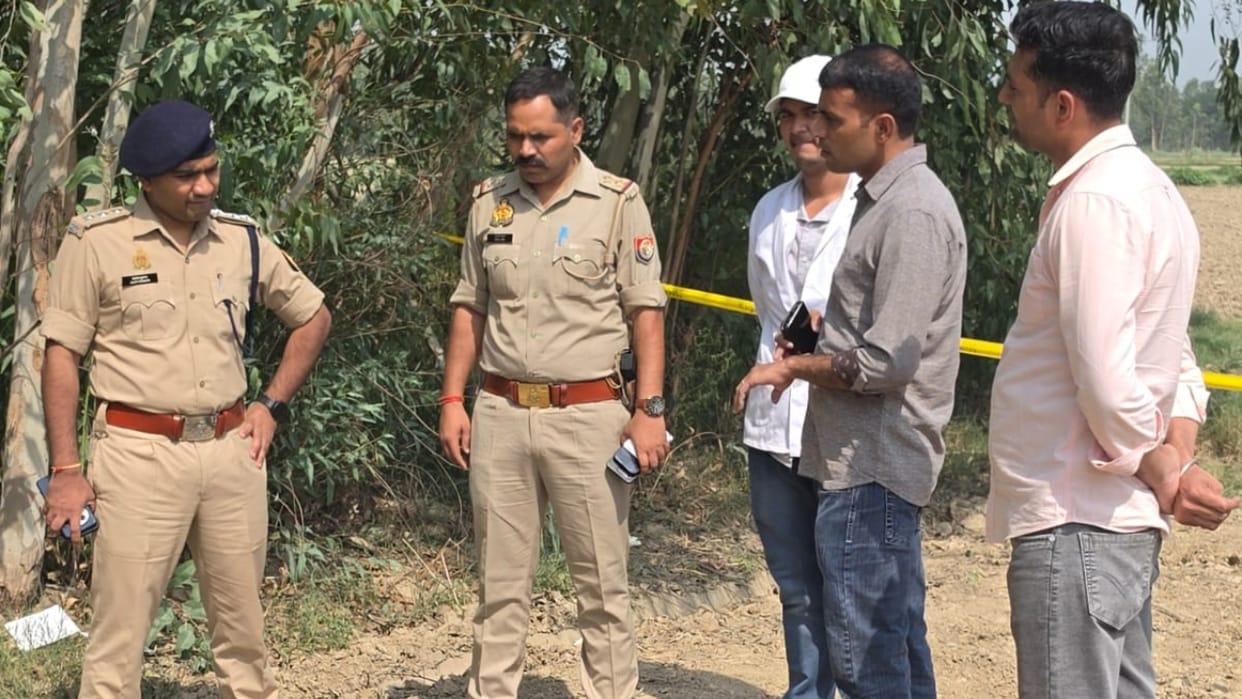 Half-burnt body of man found in a field murder suspected in Bareilly