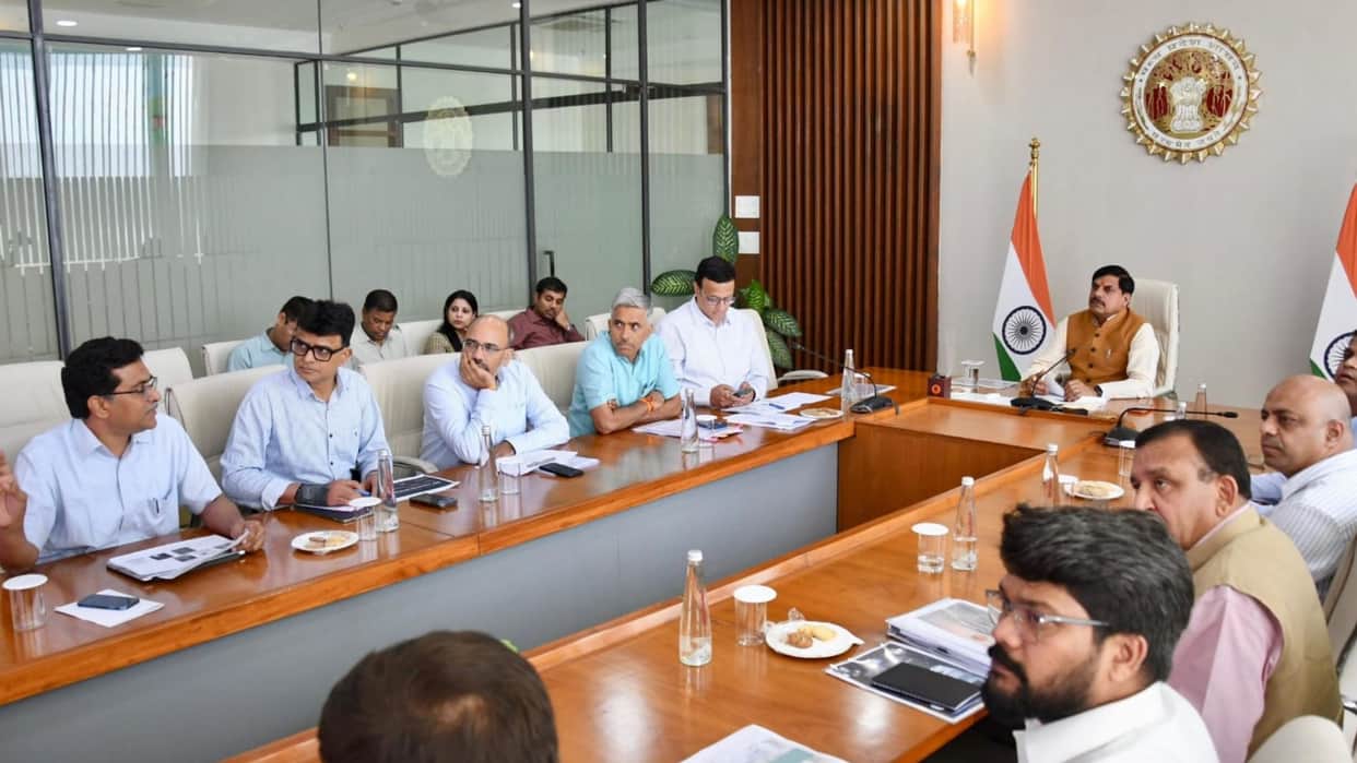 MP: During a review of the Science and Technology Department, the CM said—develop a 'GIFT City' in Madhya Prad