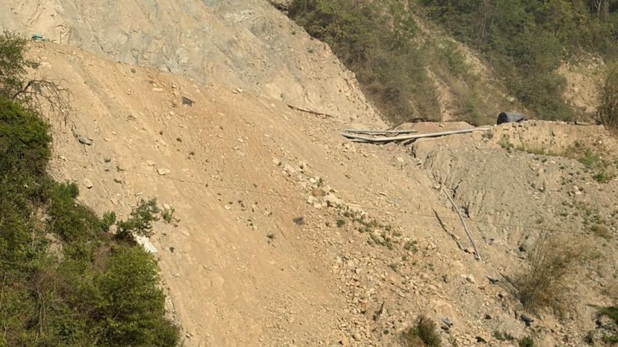 mandi dharampur nh debris in drains flood risk before monsoon