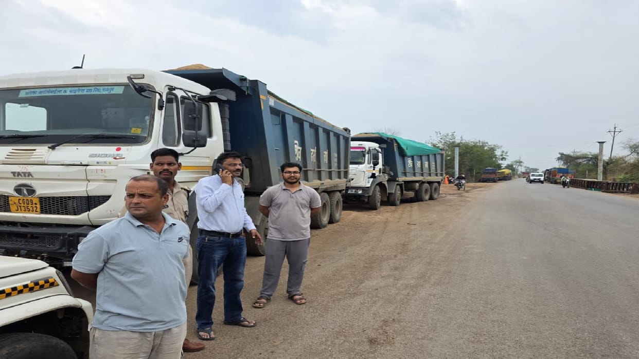 Administration takes major action against illegal sand transportation, seizes 10 sand-laden trucks