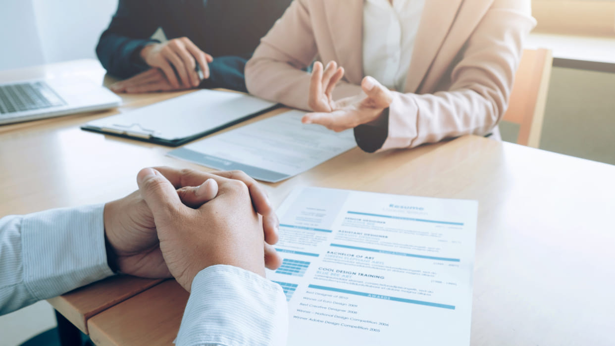 Friend failed interview company asks referrer to prove skills again viral post