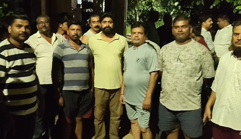 People besieged a power substation in Moradabad; not even a lineman could be found to fix the fault