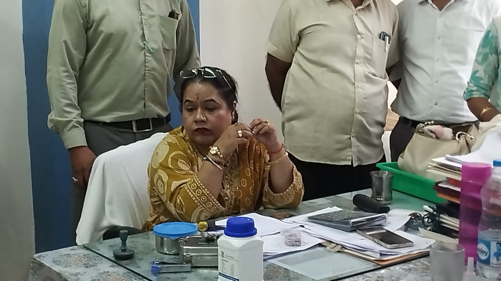 रिश्वत लेने के मामले में की गई कार्रवाई।