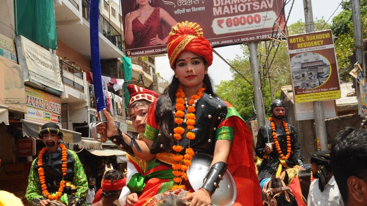 Jhansi: Homage paid to the valour and sacrifice of the heroic Queen Lakshmibai