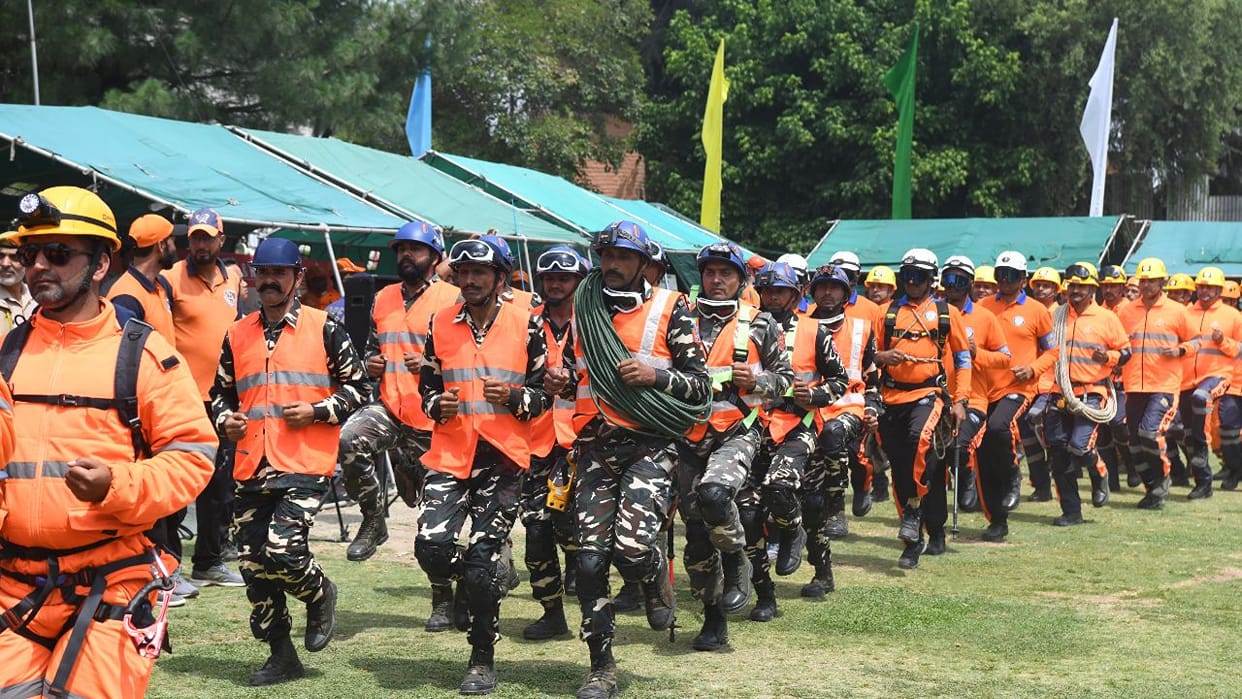 45 mountain rescue teams will remain on standby at Pahalgam and Baltal.
