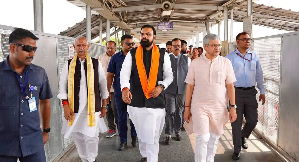Siwan-Patna New Train Project Delayed Commuters Left Disappointed