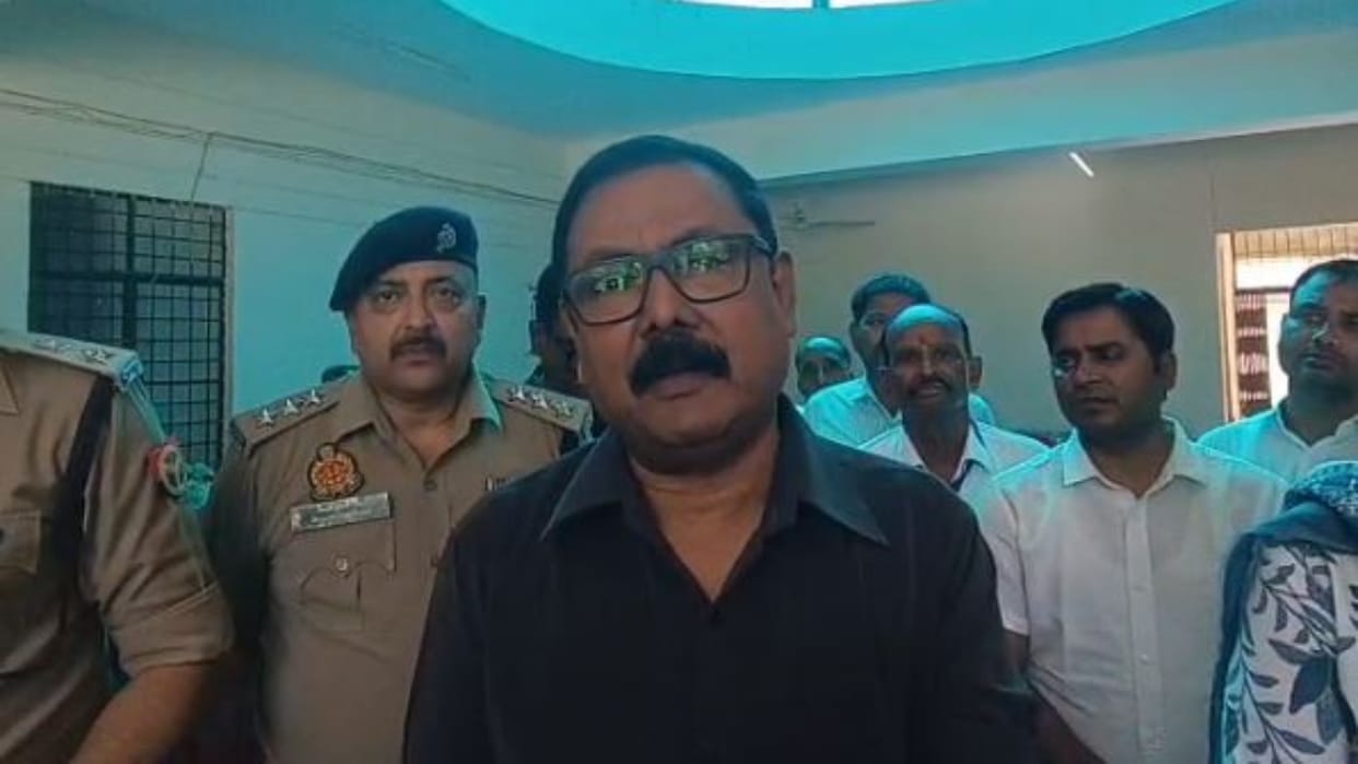 DM orders action against illegal construction in Bareilly