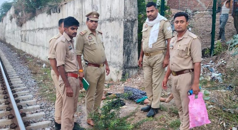 Kanpur Womans body found near railway tracks elderly woman had gone for a morning walk