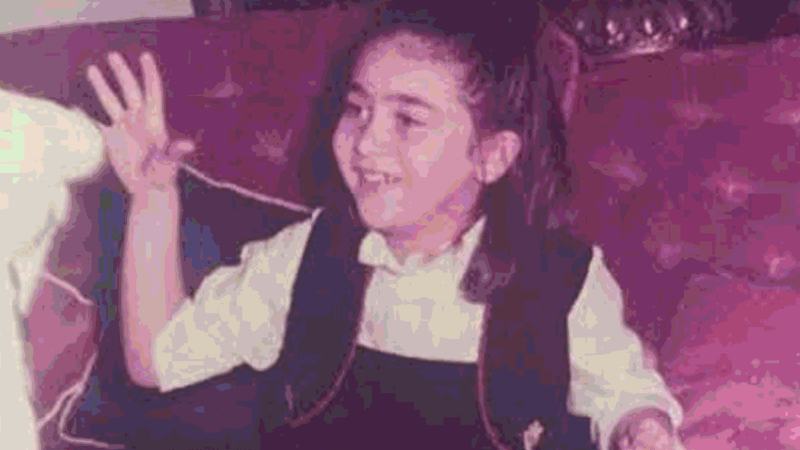 Karisma kapoor celebrating her 52nd birthday today about her family career and troubled marriage with sunjay k