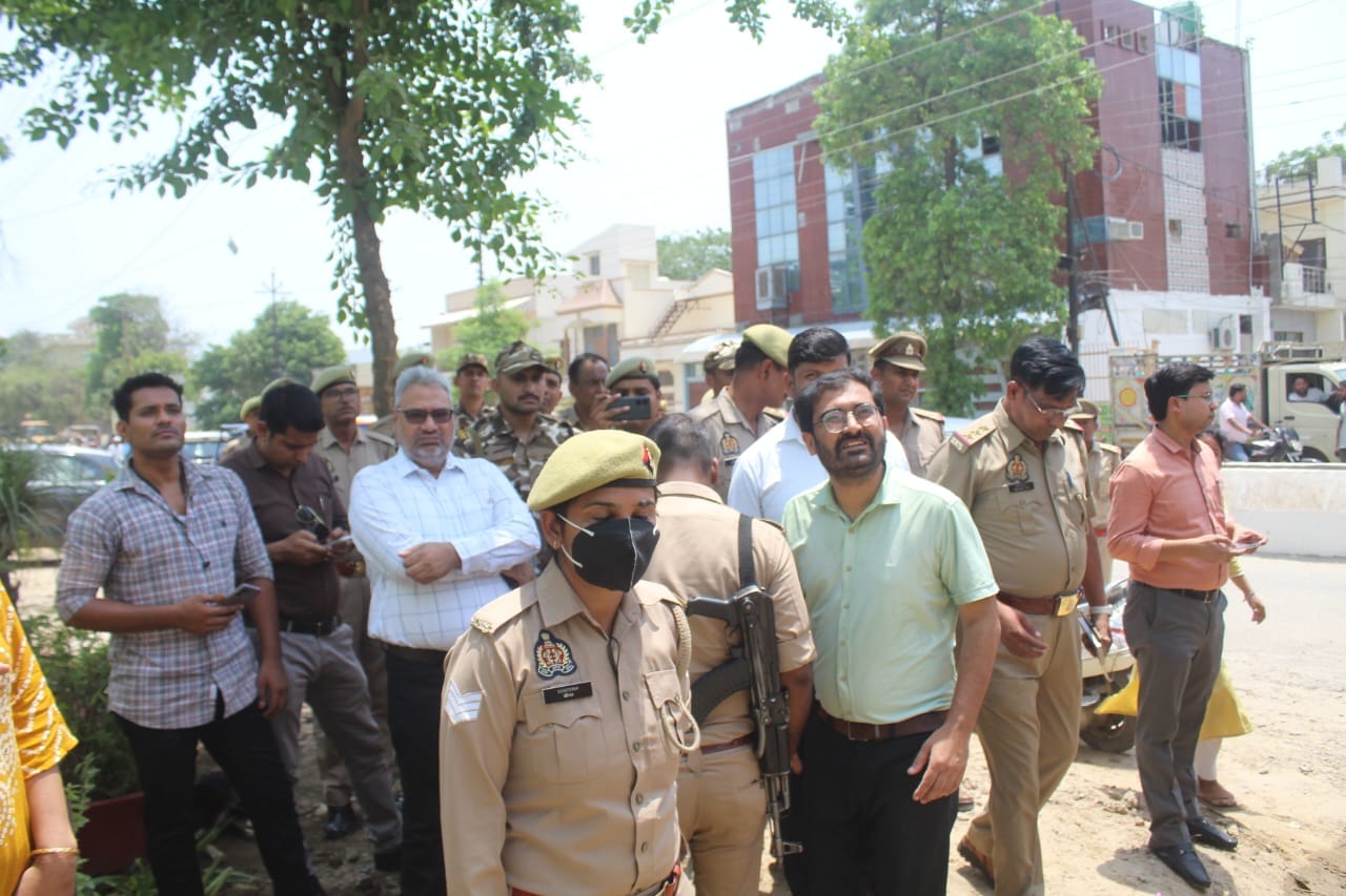 Central Market: Bulldozer Action on History-Sheeter’s House, Setback Drive Begins in Central Market
