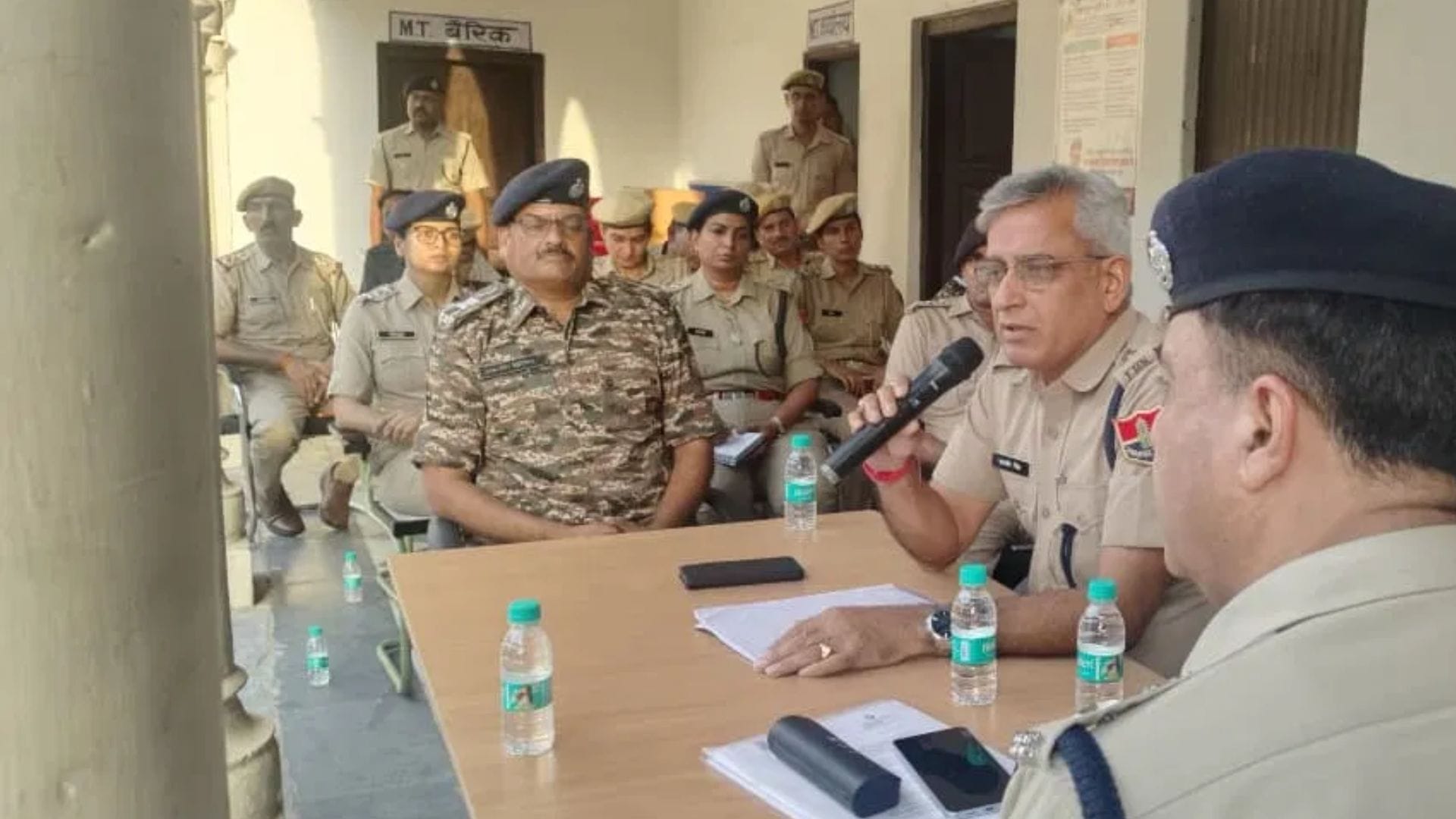 नीट परीक्षा की तैयारियों को लेकर रिजर्व पुलिस लाइन कोटपूतली-बहरोड़ में पुलिस अधिकारियो