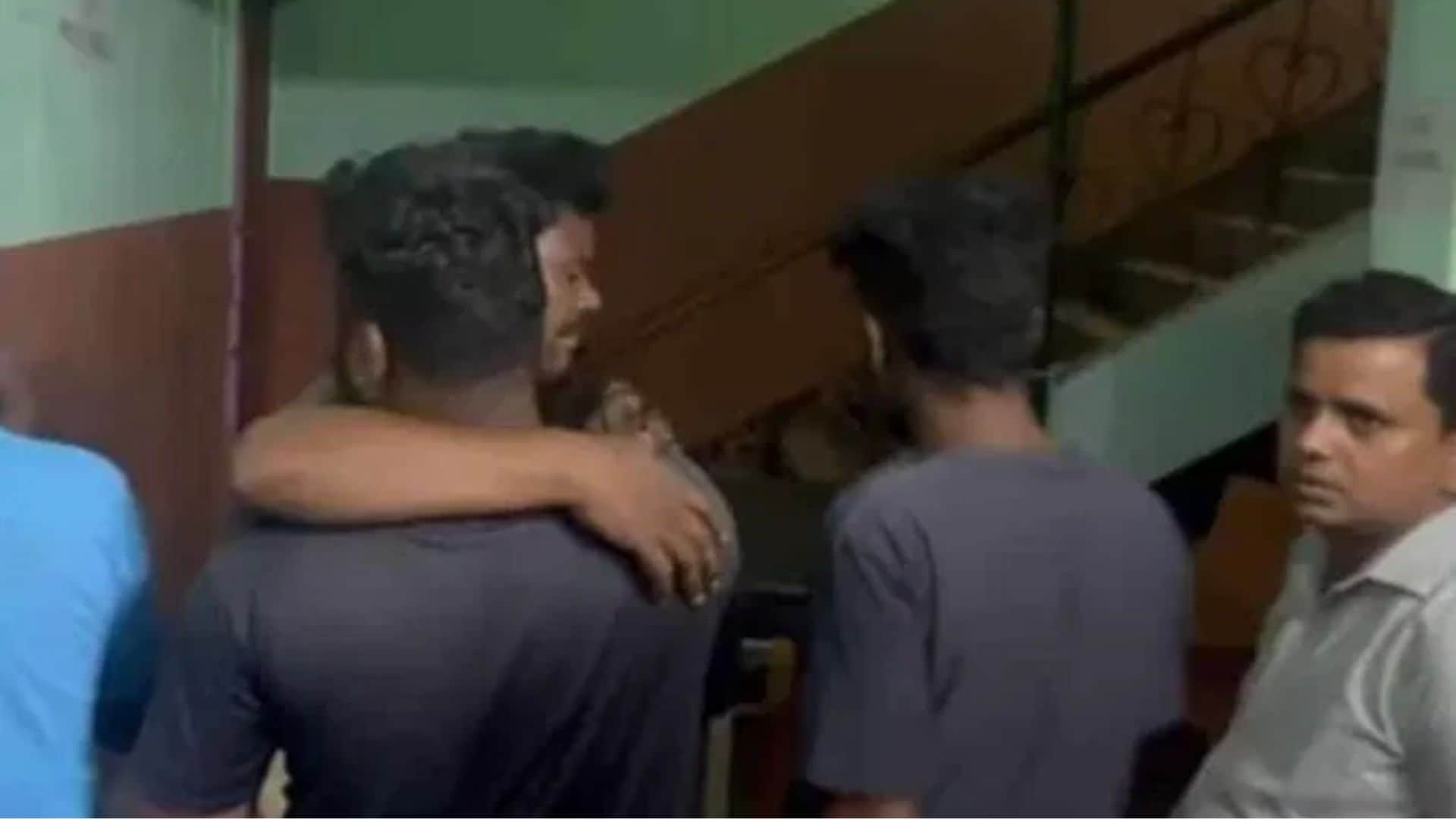 शोकाकुल परिजन