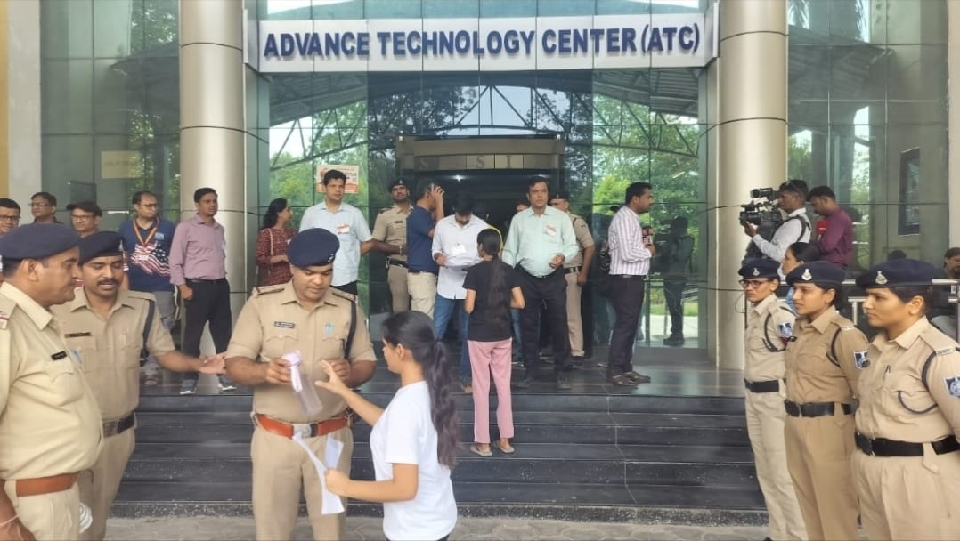 Indore News: Youth arrested for creating a fake NEET paper using ChatGPT and selling it to 200 students.