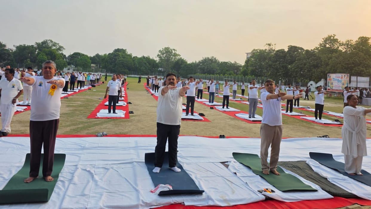 Yoga Day 2026 Kashi from ghats to rooftops practicing Pranayama tips for healthy life