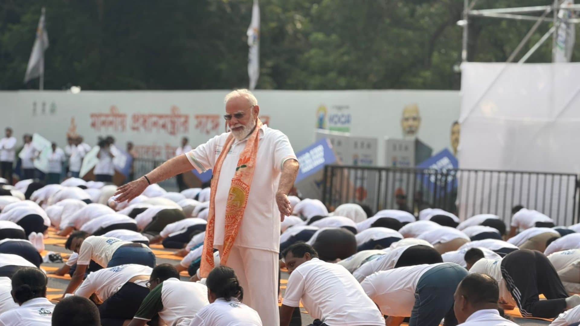 PM Modi performed yoga in Kolkata while Defence Minister did in Meghalaya images poured across country