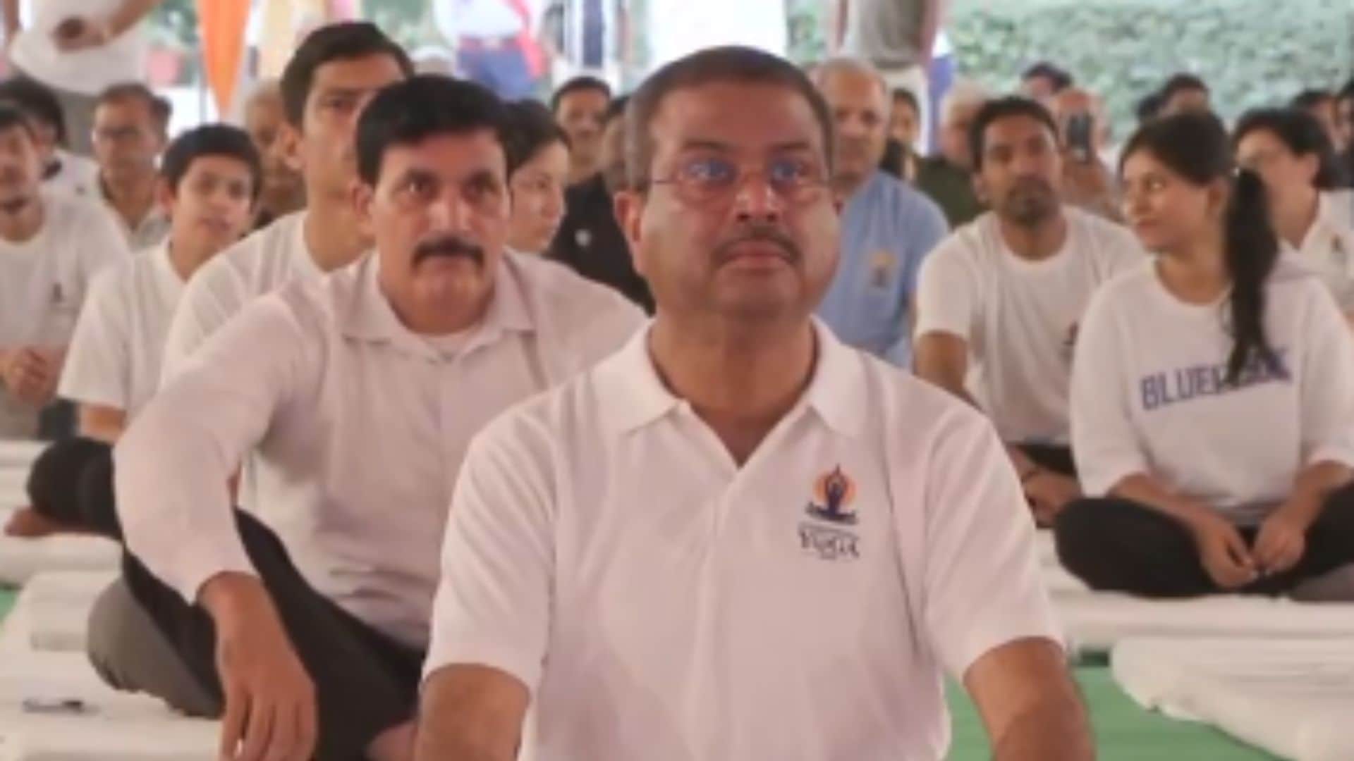 PM Modi performed yoga in Kolkata while Defence Minister did in Meghalaya images poured across country