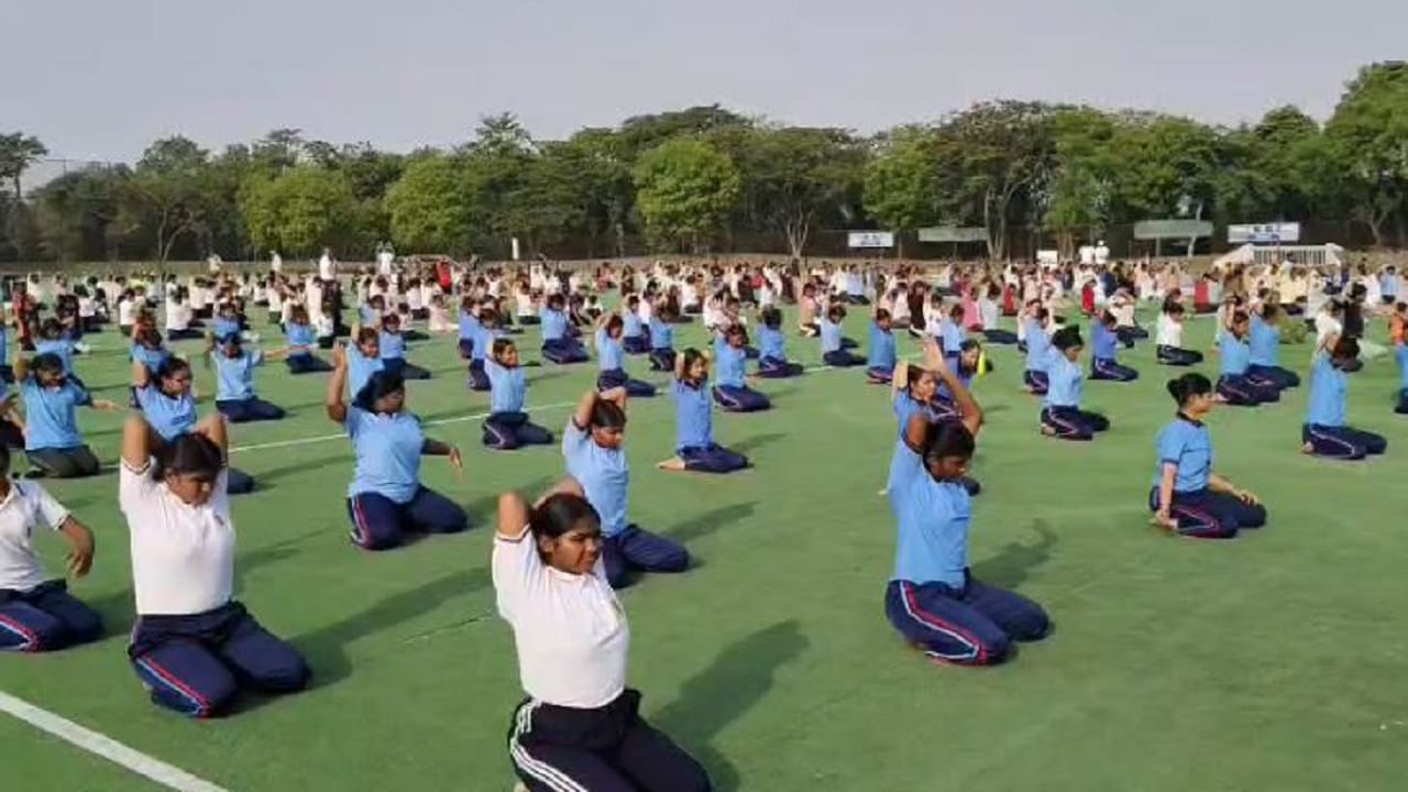 Yoga Day 2026 thousands of people including ministers and officials performed yoga in Bareilly