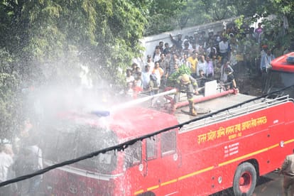 Lucknow fire tragedy: 14 people burned to death, tragic cause of death revealed; 6 jump to safety