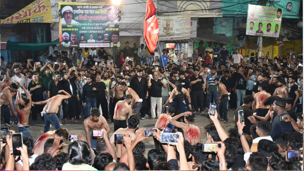 A mourning procession set out from Khoonipur on the night of the fifth of Muharram.