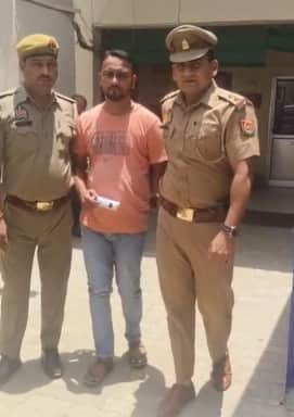 हैलट अस्पताल परिसर में महिला से टप्पेबाजी