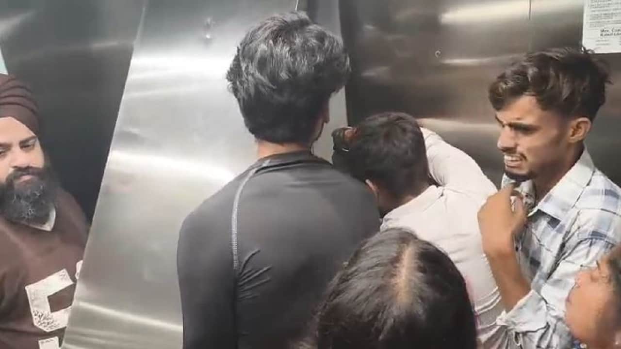 13 people trapped in lift of City center LA mall in bareilly