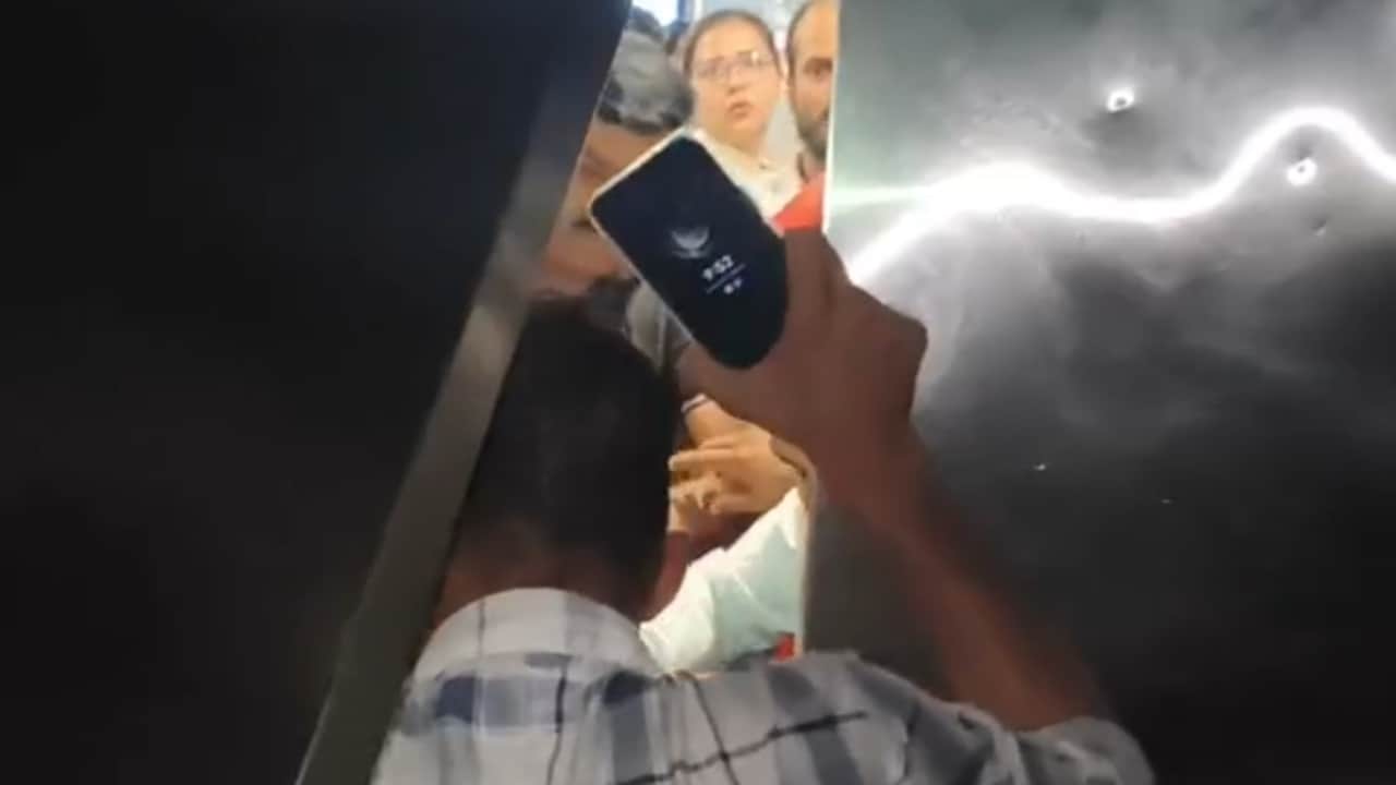 13 people trapped in lift of City center LA mall in bareilly