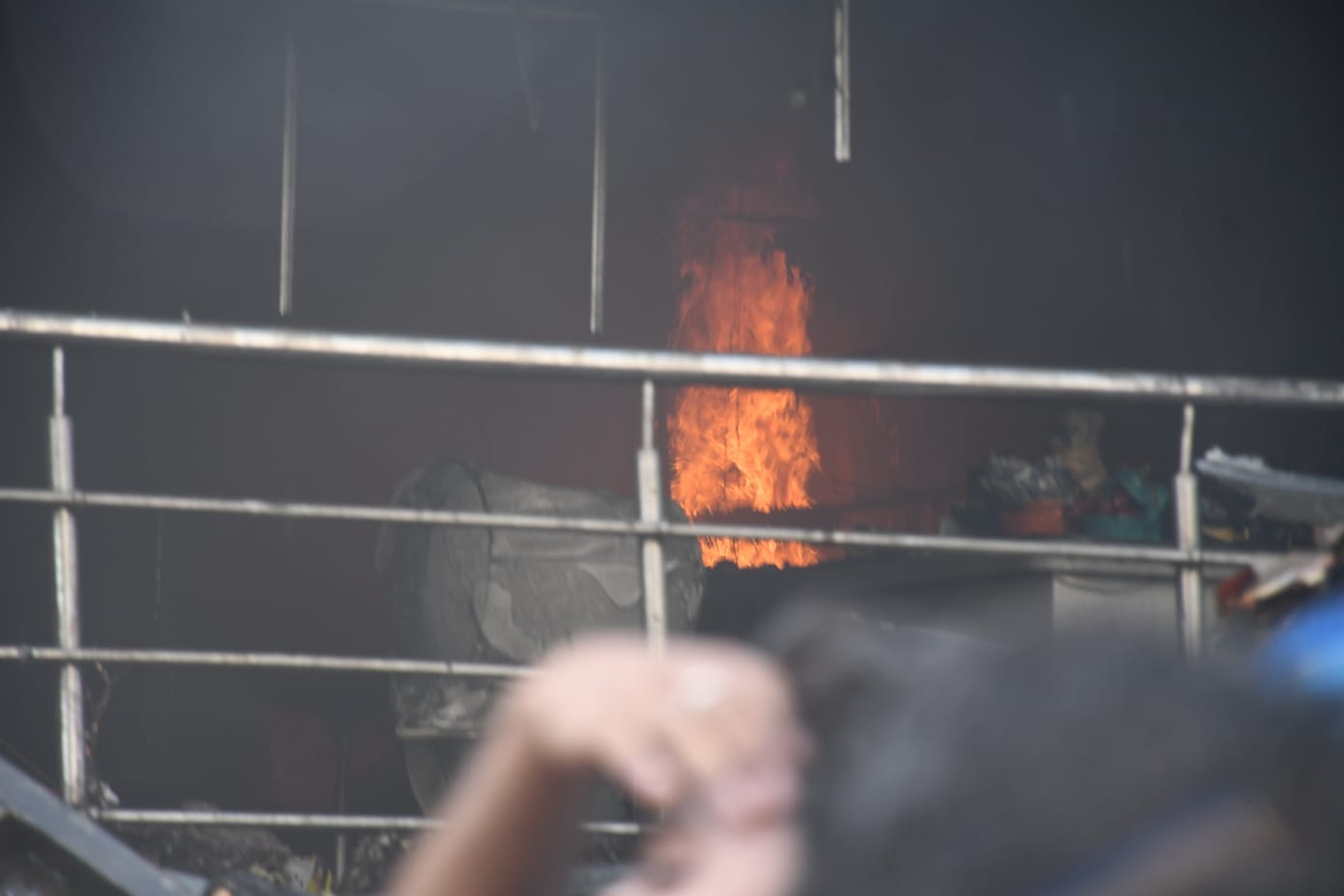 Lucknow: Tragic accident at coaching centre, people hanged themselves from AC wires; 14 burned alive in fire a