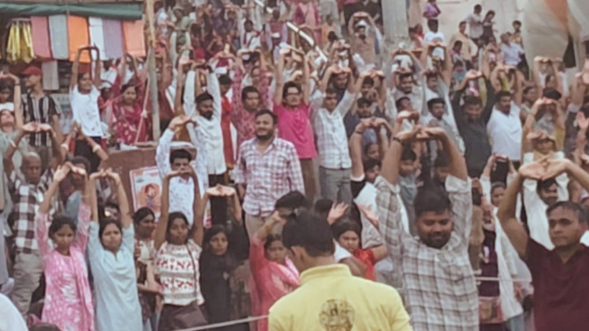 International Yoga Day 5000 practitioners Dashashwamedh Ghat achieved balance of body, mind, and soul