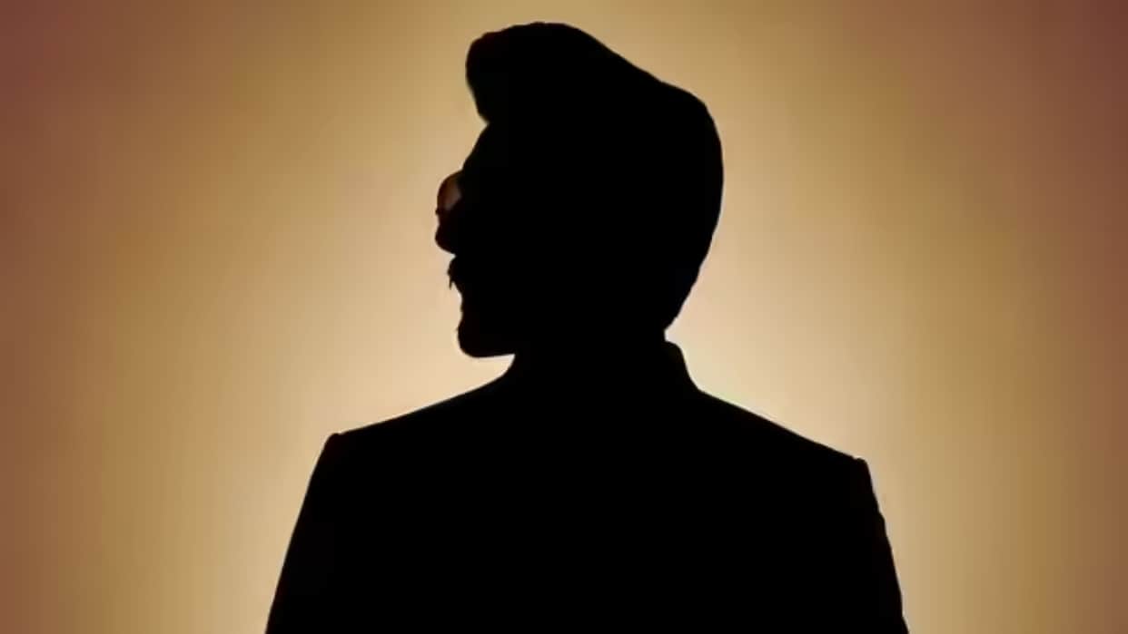 Ranveer Singh Becomes Indias Highest Paid Actor Earned 325 Crore For Dhurandhar Beats Shahrukh Rajnikanth