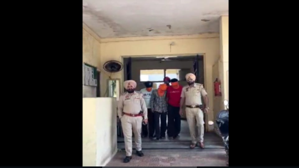 Gang involved in firing and robbery at the behest of a foreign handler busted