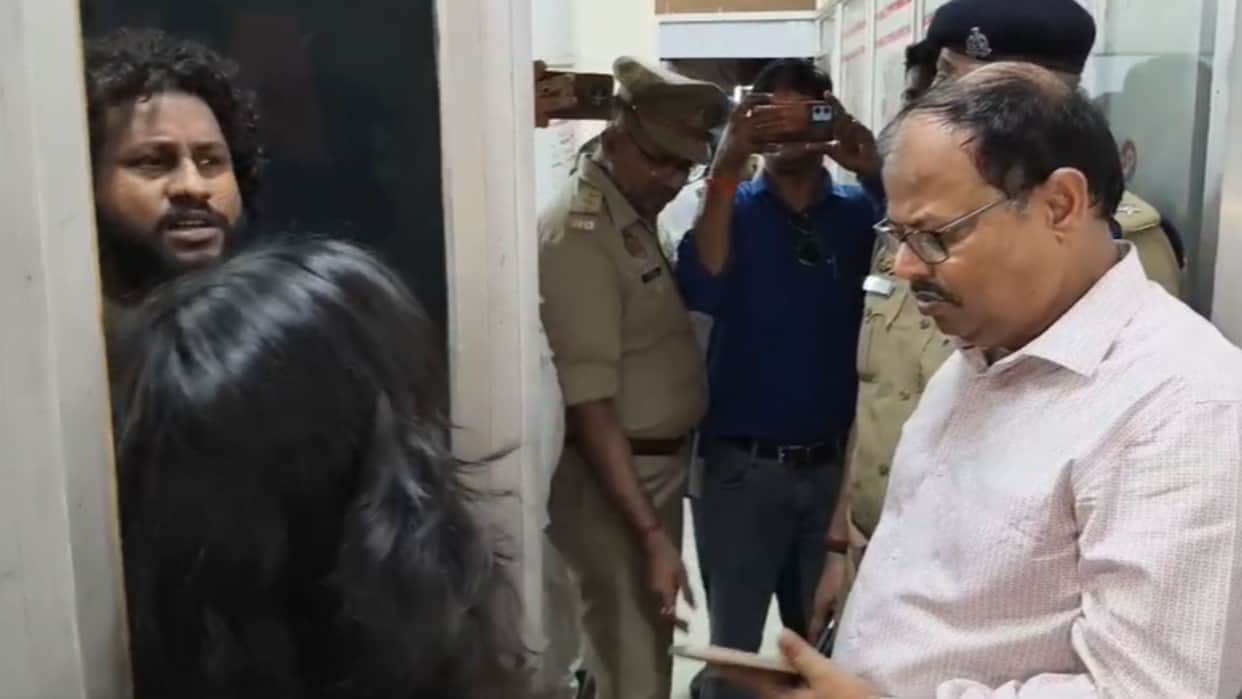 Lucknow coaching centre fire incident Jaunpur Administration alert  following