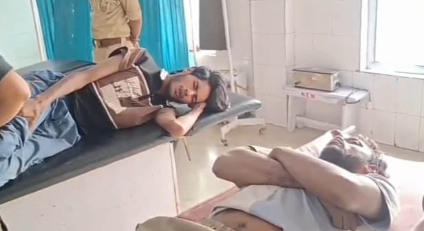 अस्पताल में भर्ती घायल