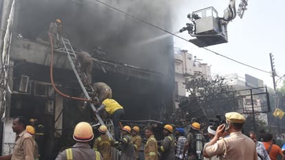 Lucknow Fire update pain and anxiety of family members Screams shatter the silence of the post-mortem house