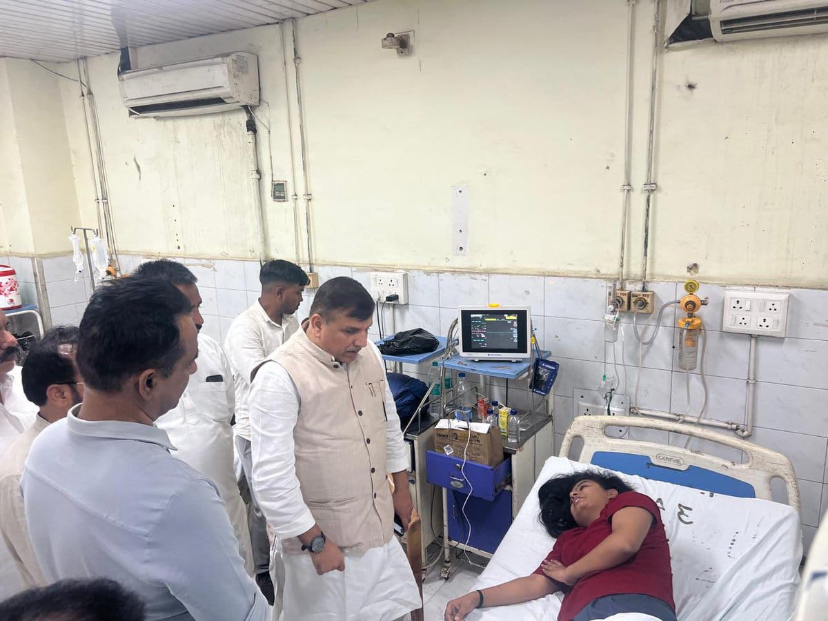 Lucknow Fire Tragedy: AAP MP demands FIR against officials responsible for the 15 deaths