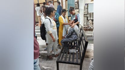 Lucknow Fire: बुझ गए 15 घरों के चिराग, करिअर बनाने गए छात्र आग की भेंट चढ़े; सामने आईं मृतकों की तस्वीरें Lucknow Fire Update Massive fire breaks out at an Aliganj coaching center Photos of the deceased have surfaced