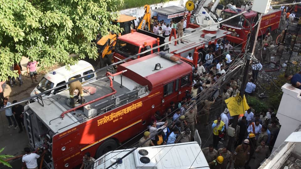 Lucknow Fire new update Fire on stairs below locked door above most students died of suffocation see photos